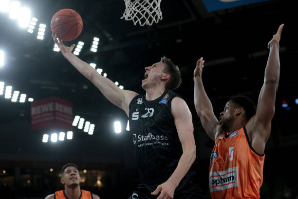 保持以往的 保持以往的