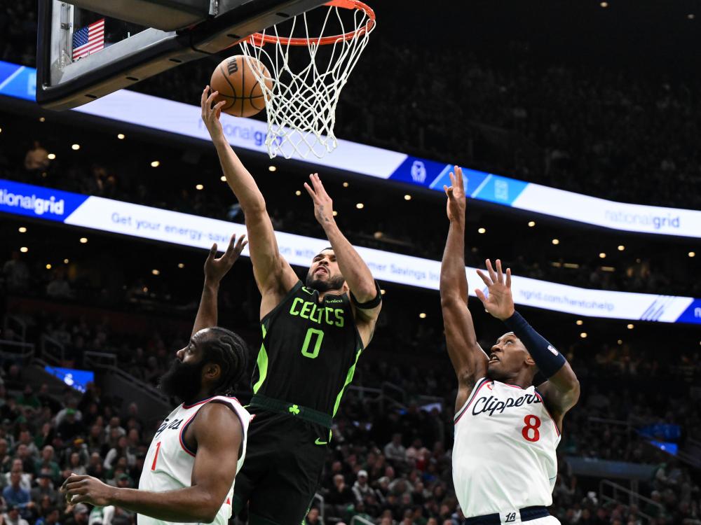 防守中明显 防守中明显